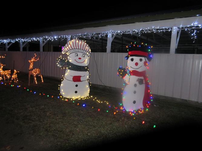 Hicksville's Christmas CruiseThru now open Local News crescent