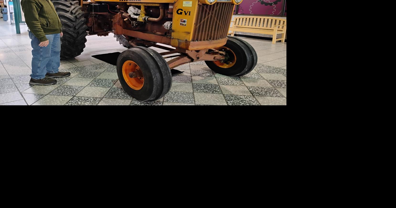 Mall tractor display | Local Farm | crescent-news.com