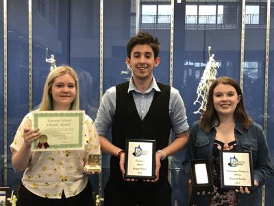 DHS choir awards