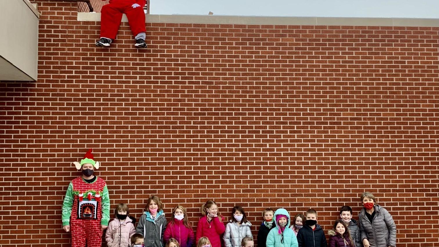 Payne Elementary 'Elf on a Shelf' - Vimarsana News