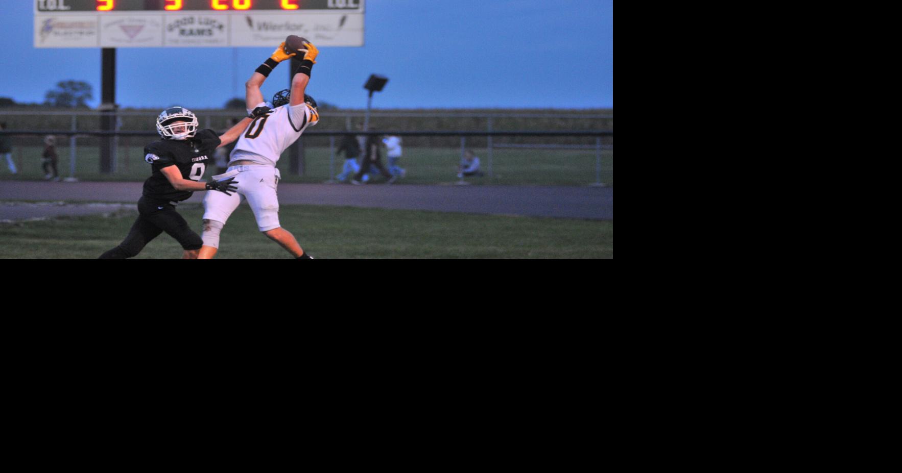 Friday football: Apaches win classic at Tinora on final play