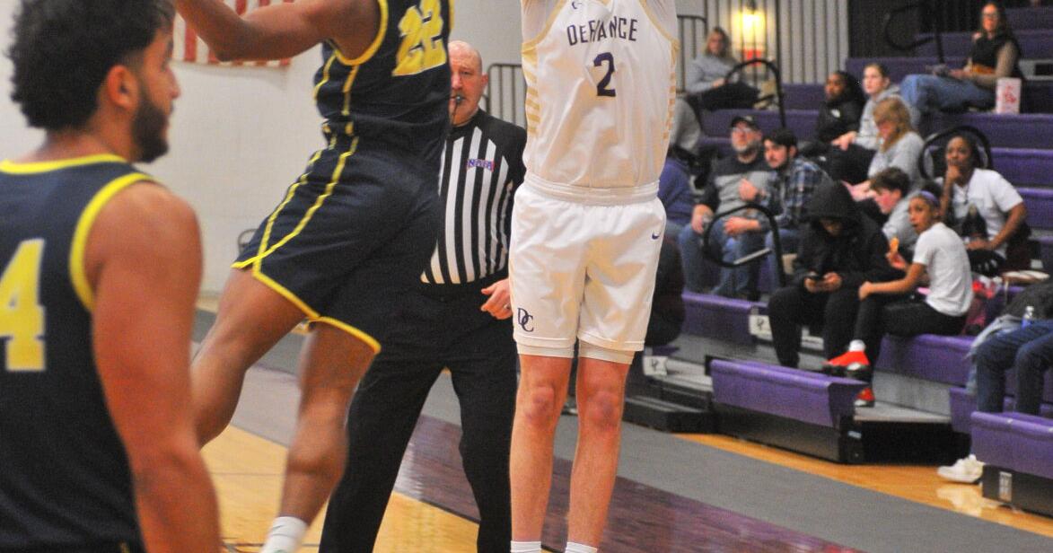 College basketball: DC gets must-win victory over Dearborn