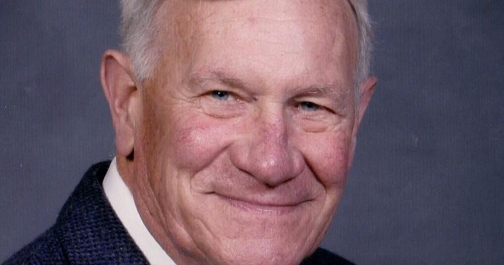 Reverend James Fuchs | Local Obituaries | crescent-news.com