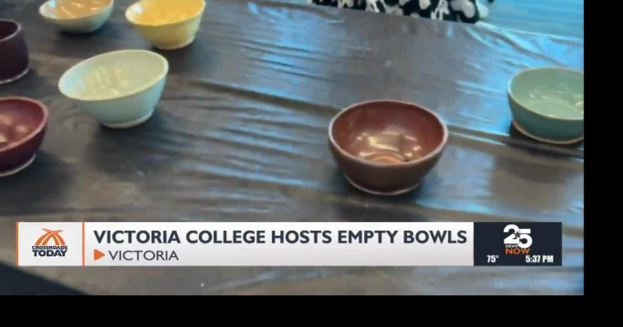 Victoria College Hosts Annual Empty Bowls Event