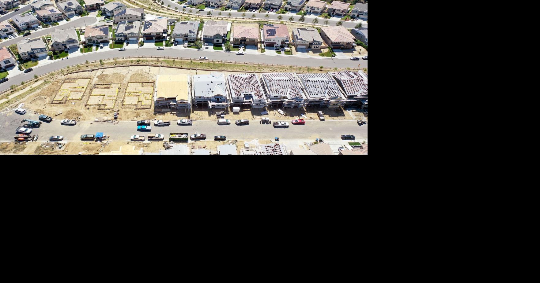US new home construction surged last month, as mortgage rates stayed