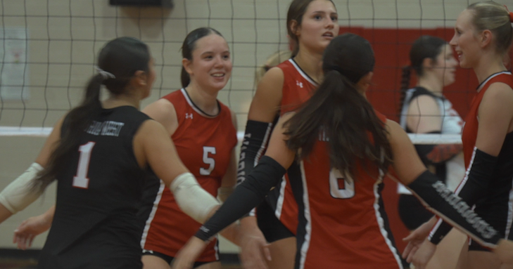 Victoria West takes down Victoria East in four sets