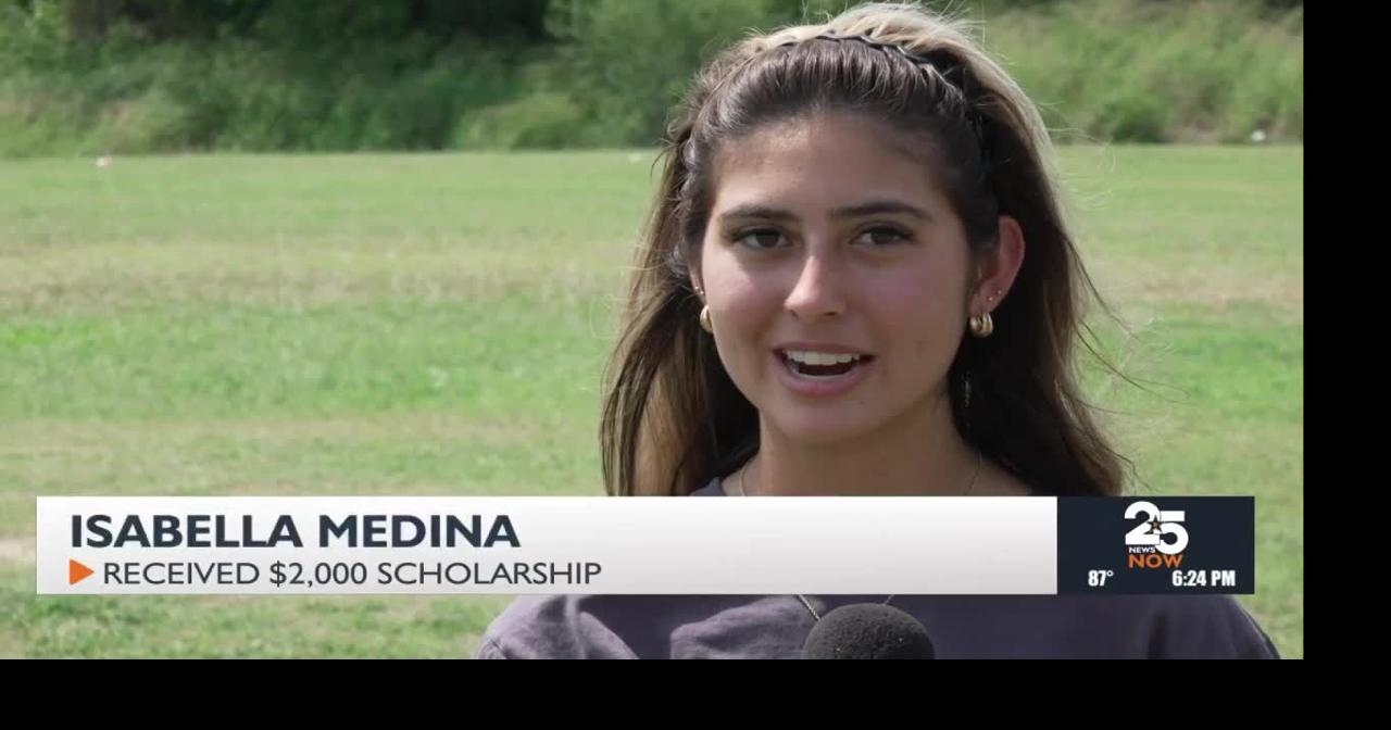 Victoria West's Medina and East's Blank receive first-ever Heart of the Crossroads Scholarships