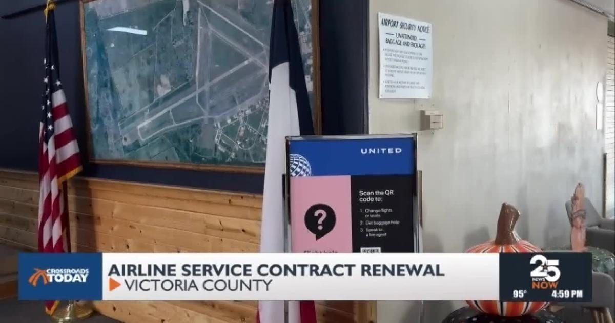 Two airlines vie for Victoria Regional Airport contract as county leaders recommend SkyWest for continuity; DOT to decide in about a month