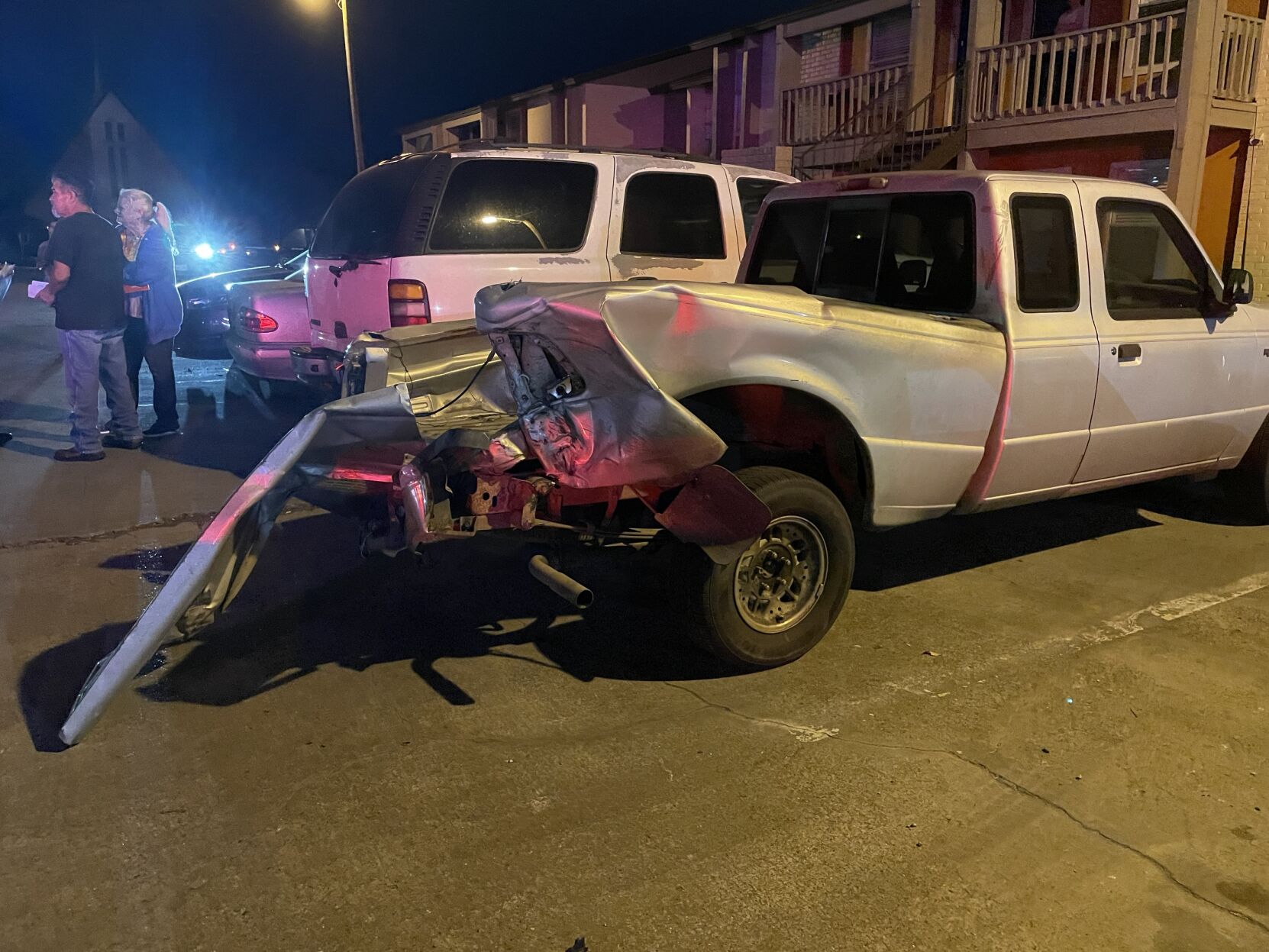 Driver crashes into vehicles in apartment complex parking lot | News ...