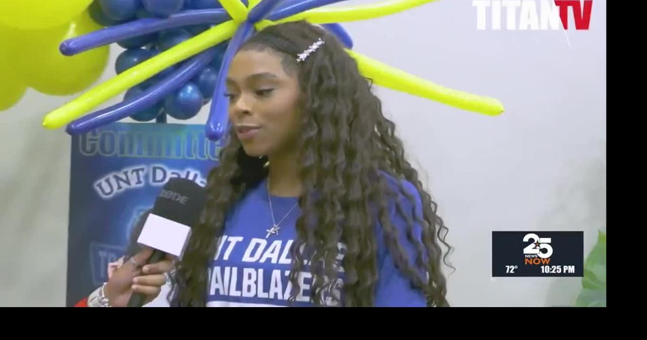 Victoria East Sprinter Kiani North Signs With University of North Texas