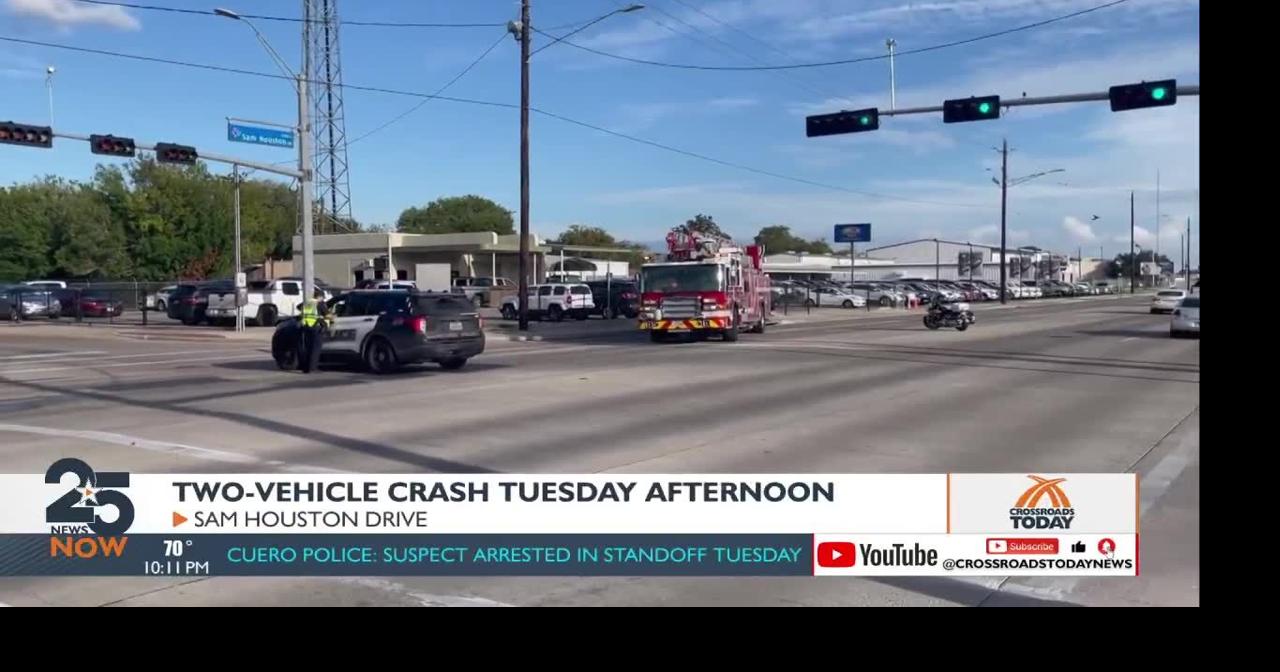 Car crash at Erwin and Sam Houston Video