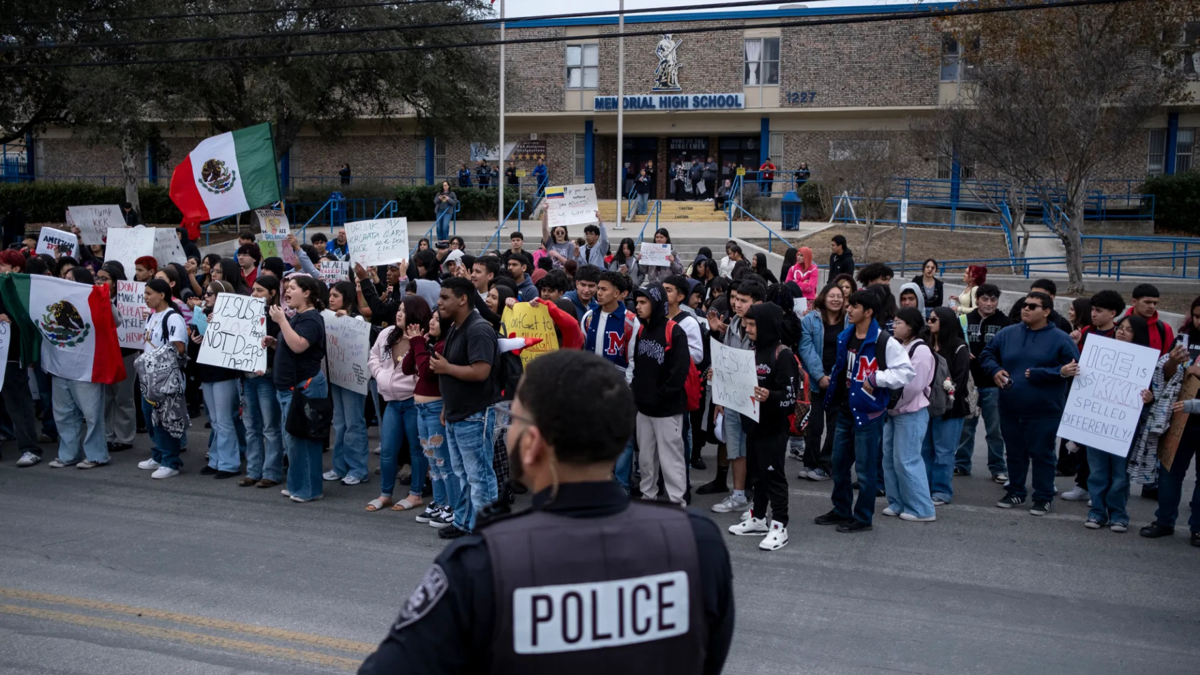 Hundreds of Texas public school students walk out to protest ICE ...