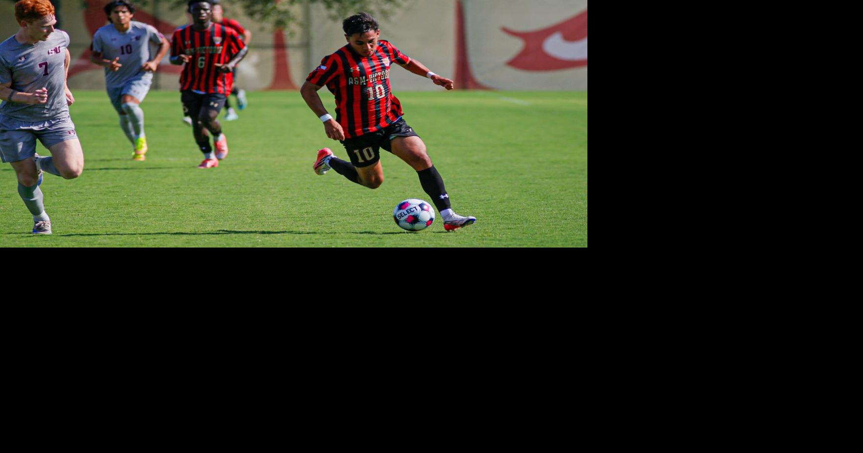 Castaneda's Late Heroics Rally Jaguars to 2-2 Draw