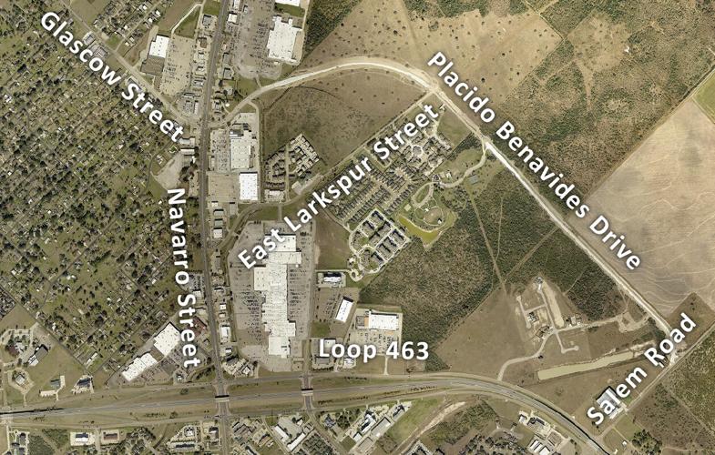 Placido Benavides Drive provides alternate route near Victoria Mall