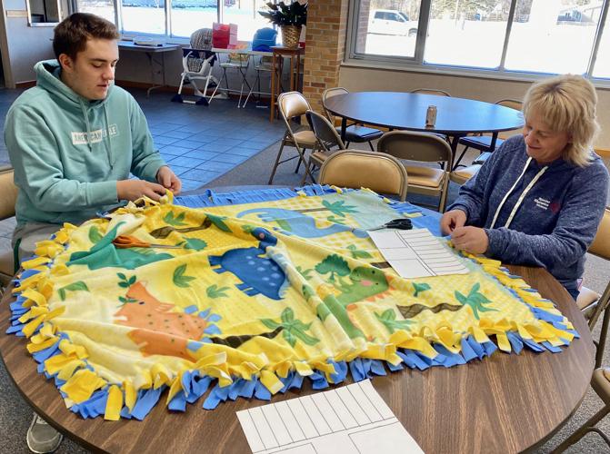 4-H Community Service Project - Fleece Blankets, News