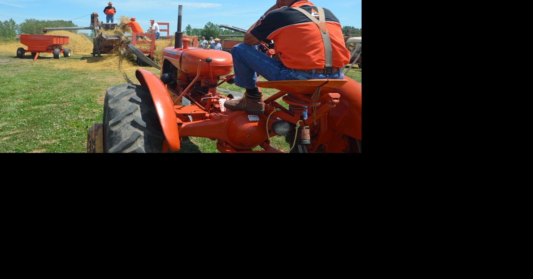 Orange Spectacular threshing demonstration