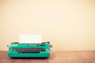 Old,Retro,Typewriter,On,Wooden,Desk, letter to editor, editor, opinion, print, writing