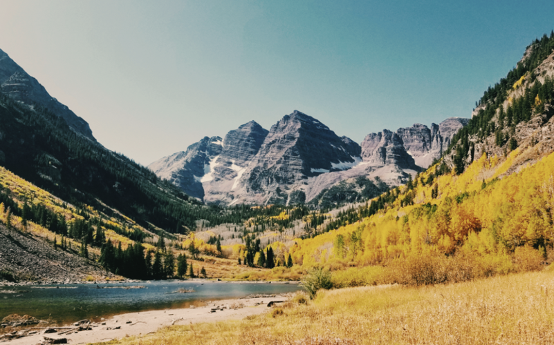 Maroon Bells on an autumn afternoon