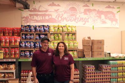 Final Preps For Grocery Outlet Grand Re Opening News Paid Currypilot Com