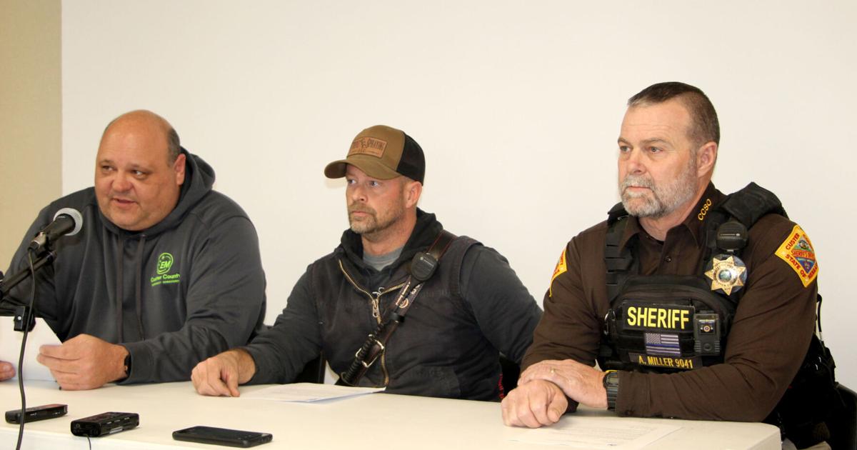 Kevin Rundle Fire Round Valley fire about 35 percent contained, firefighters remain on ...