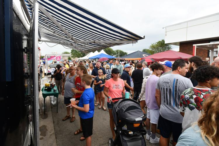 PHOTOS Bourbonnais turns up for food truck fest Galleries daily