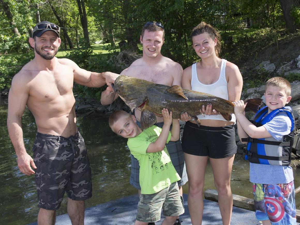 Fish of the Week: Big surprise of a flathead catfish while fishing for  smallmouth bass on the Kankakee River - Chicago Sun-Times