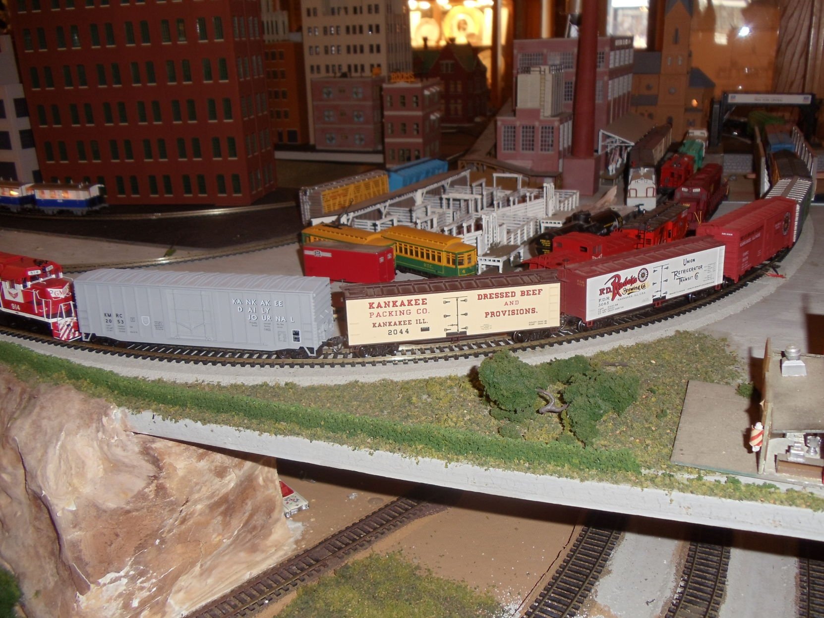 best place to buy model trains