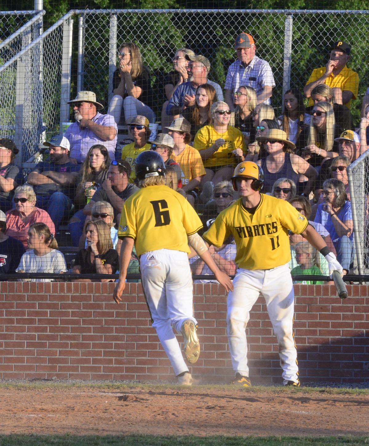 061721_eda_baseball_perquimans_biggs_m_winslow_hobbton