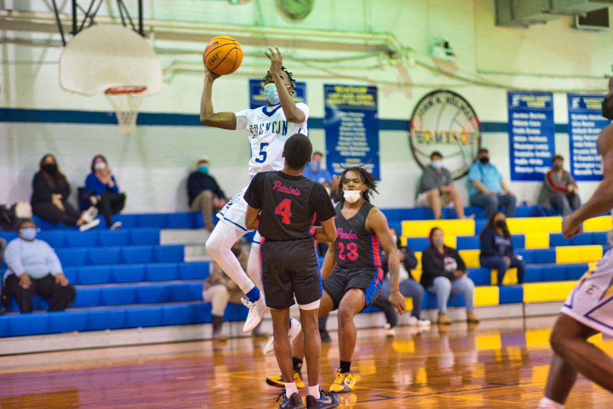 022321_eda_basketball_holmes_coston_pender_boys_4