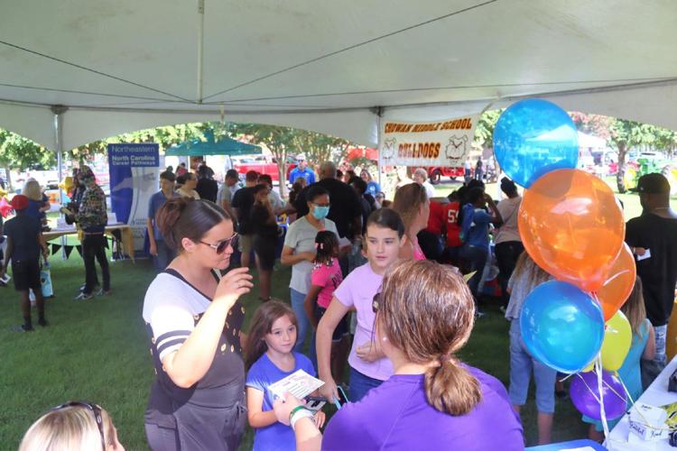 Thousands Enjoy Back To School Bash Local Dailyadvance Com