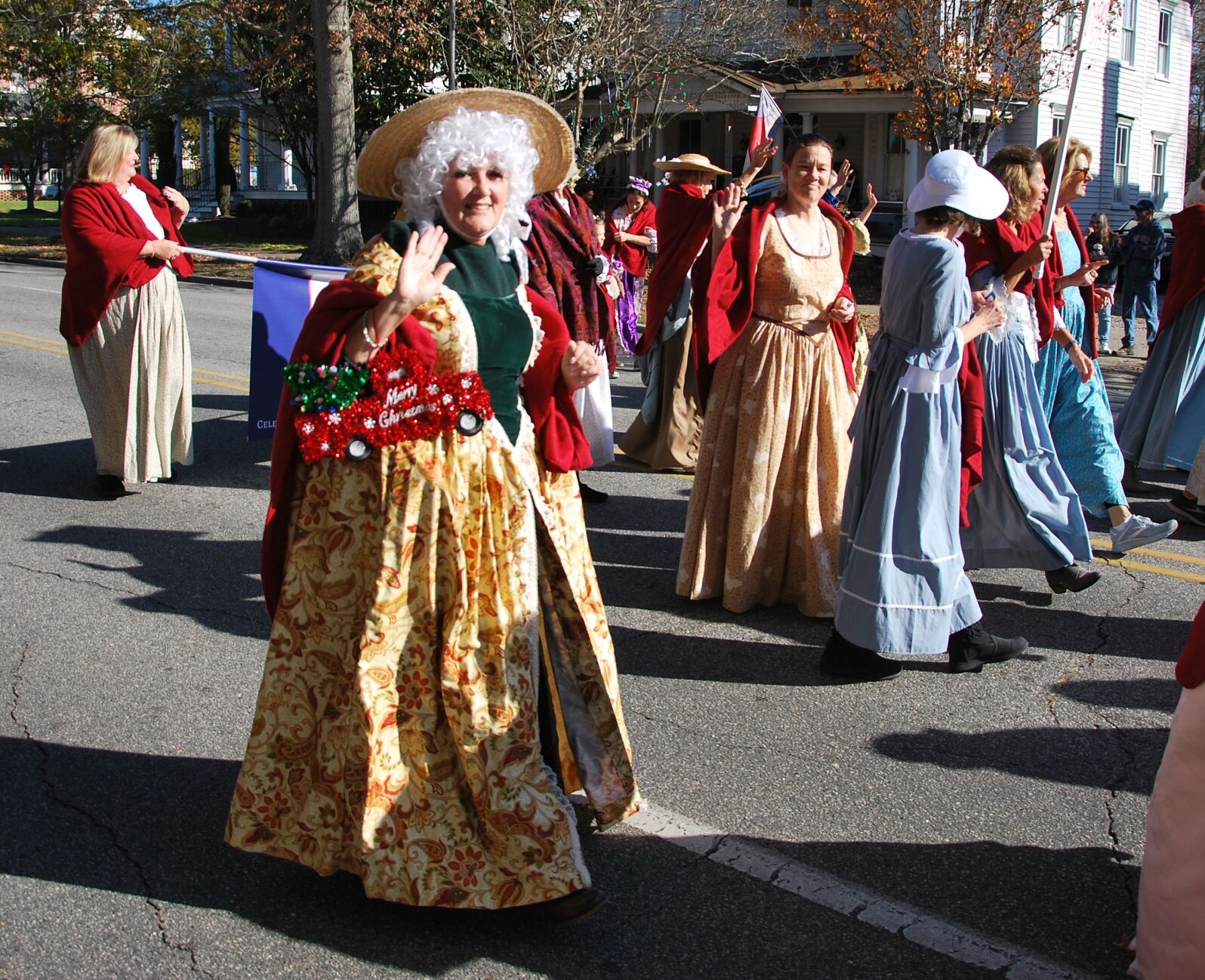 Now we're in the mood: Christmas parade a hit in Edenton | Chowan