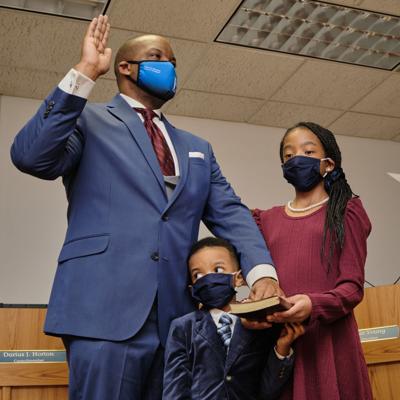 New EC city manager sworn in