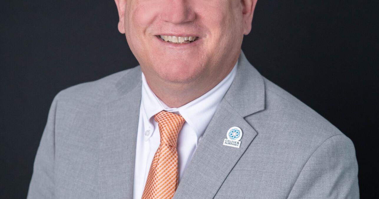 Bagwell column: How filling out FAFSA form can transform your life - Vimarsana News