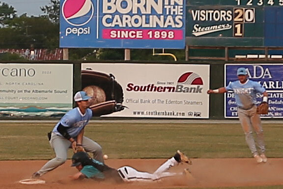 Steamers lose to Knights for first loss of season | Local ...