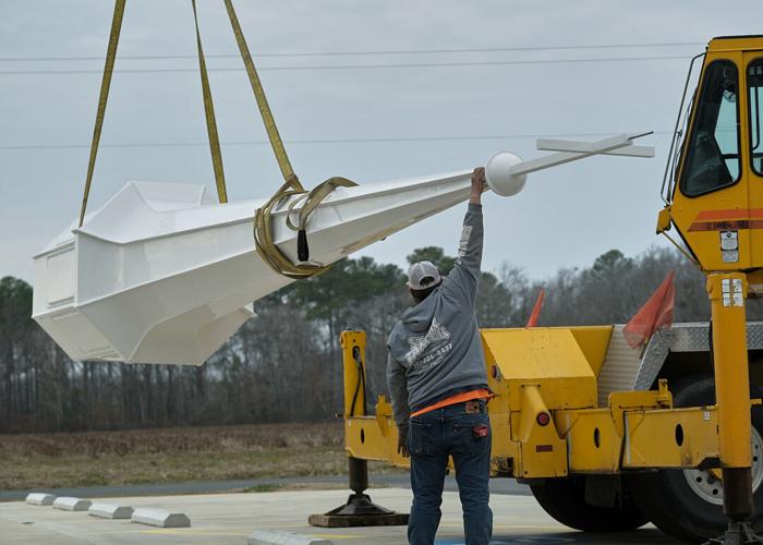 Sawyer' Creek Baptist new steeple installation Multimedia