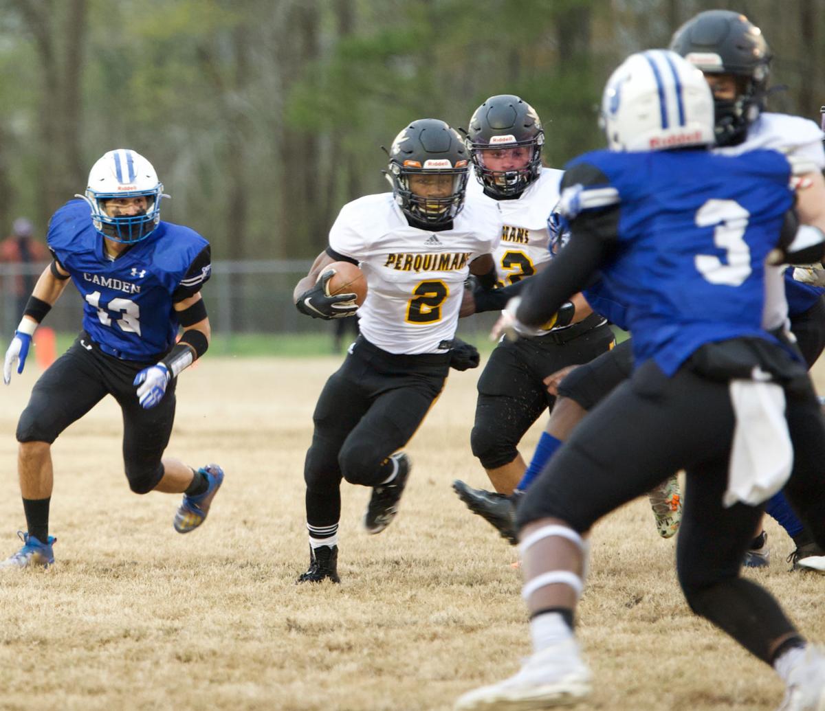 040121_eda_football_perquimans_gatling_camden_clark
