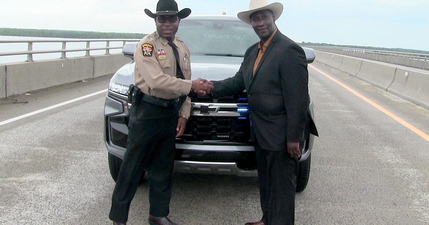 Bertie sheriff, Edenton chief meet to talk hats, crime - Vimarsana News