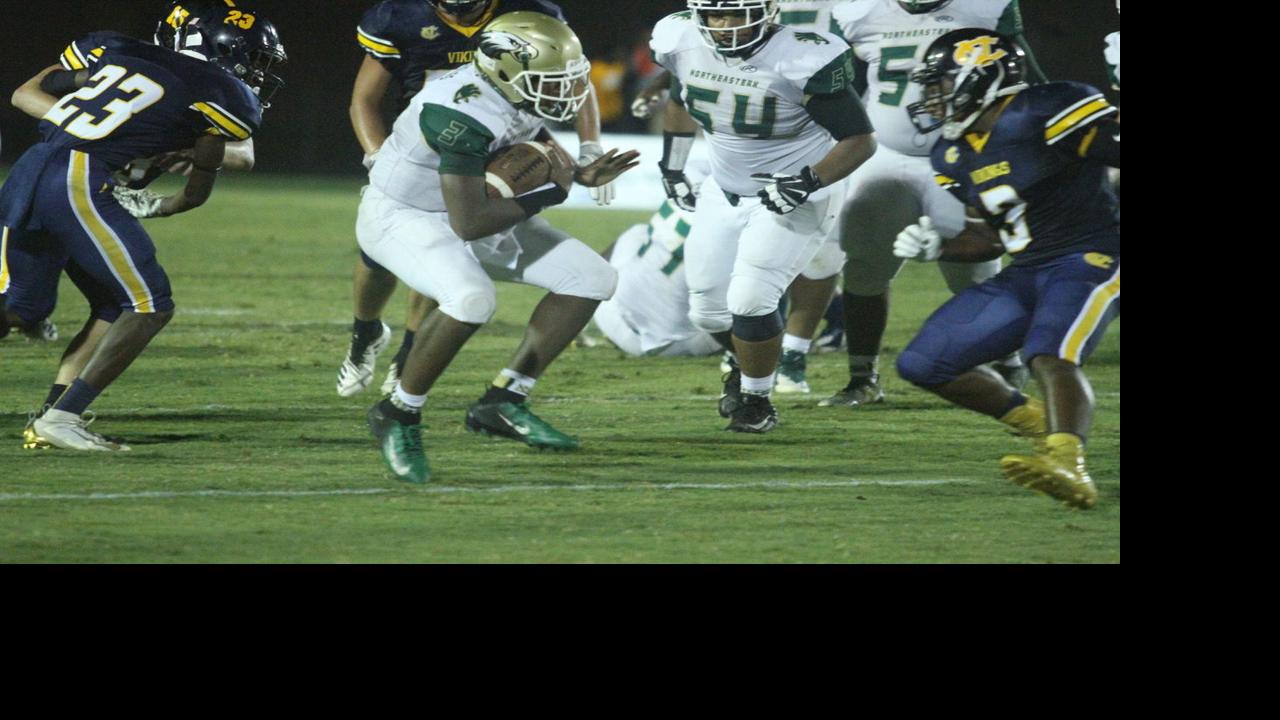 High School Football Eagles Aces Meet In Area Showdown Local