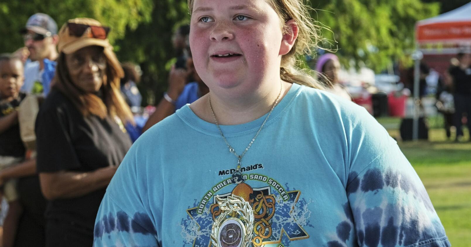 National Night Out: Sisters duel for doughnut-eating title - Vimarsana News