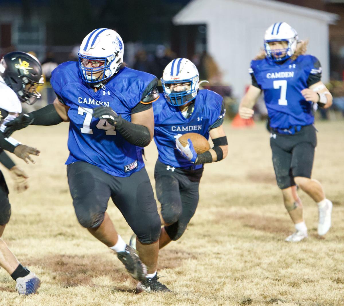 040121_eda_football_camden_clark_tyler_perquimans