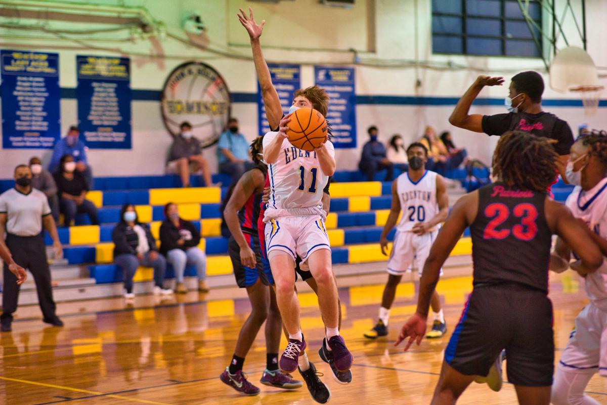 022321_eda_basketball_holmes_winborne_pender_boys_2