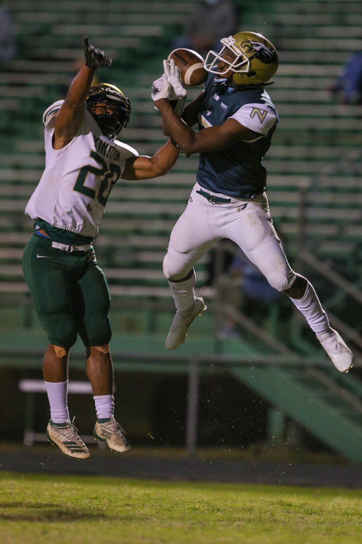 041621_eda_football_northeastern_hinton_kinston_playoffs