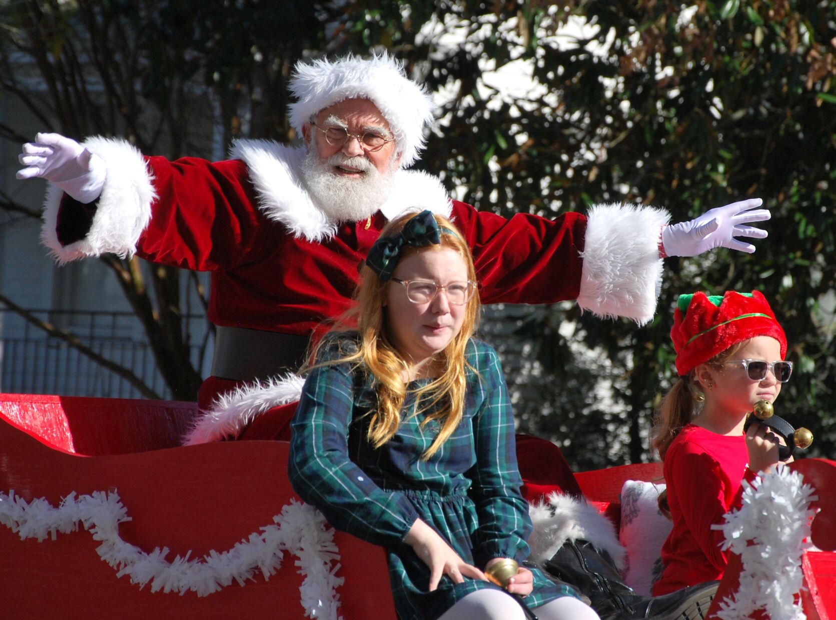 Now we're in the mood: Christmas parade a hit in Edenton | Chowan