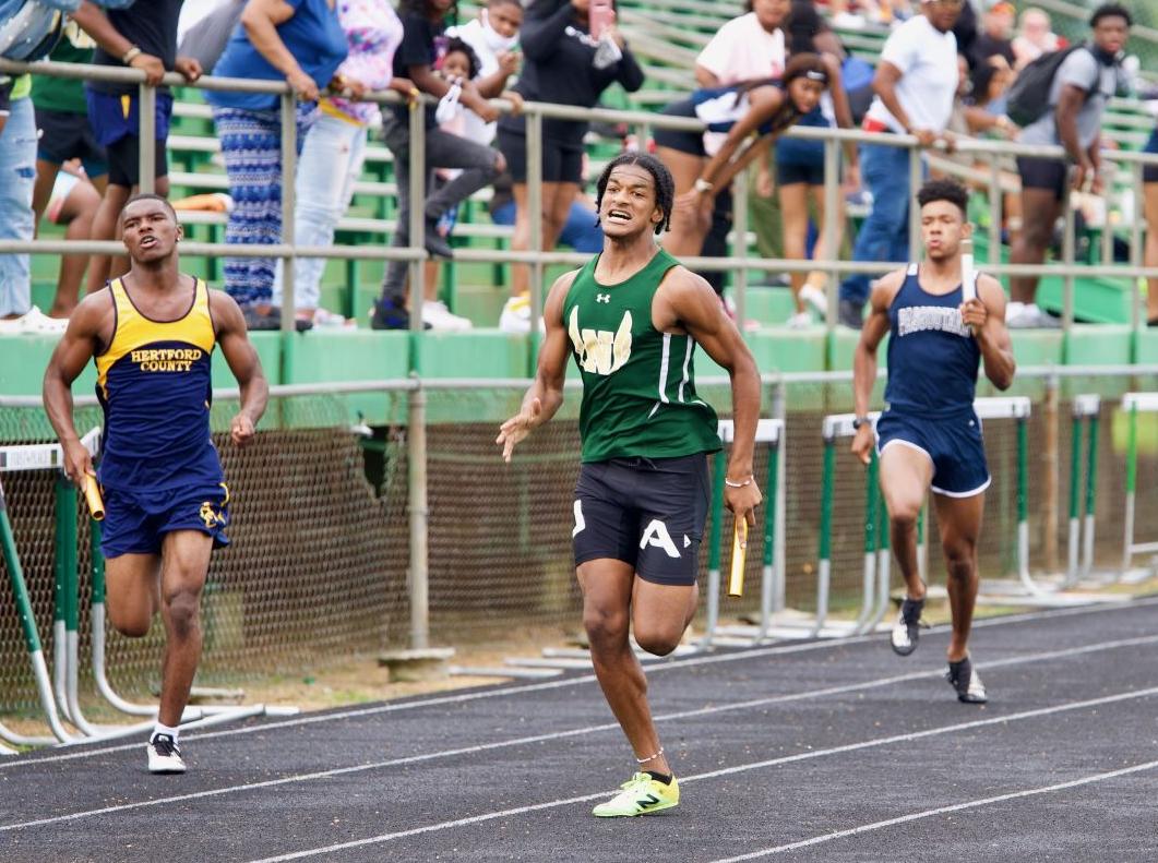 061121_eda_track_field_ncc_championships_jones_northeastern.jpeg