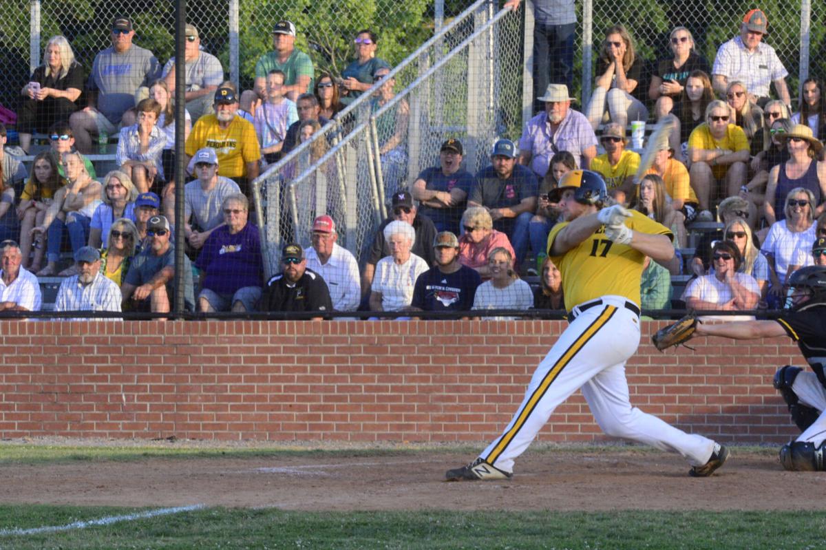 061721_eda_baseball_perquimans_l_gregory_hobbton_3