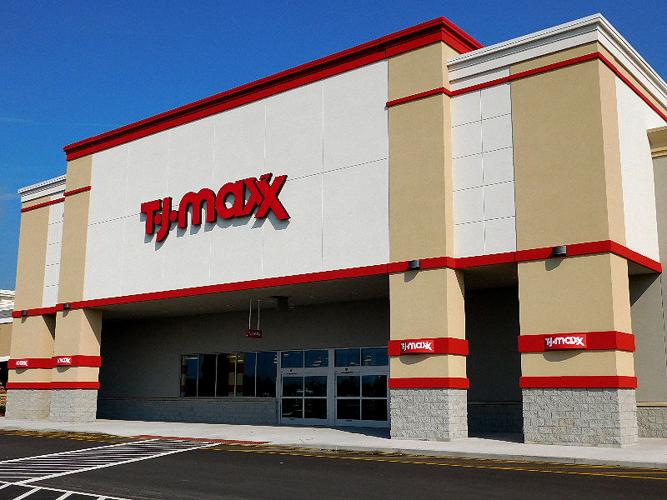 An Overview of a TJ Maxx Store in Orlando, Florida Editorial