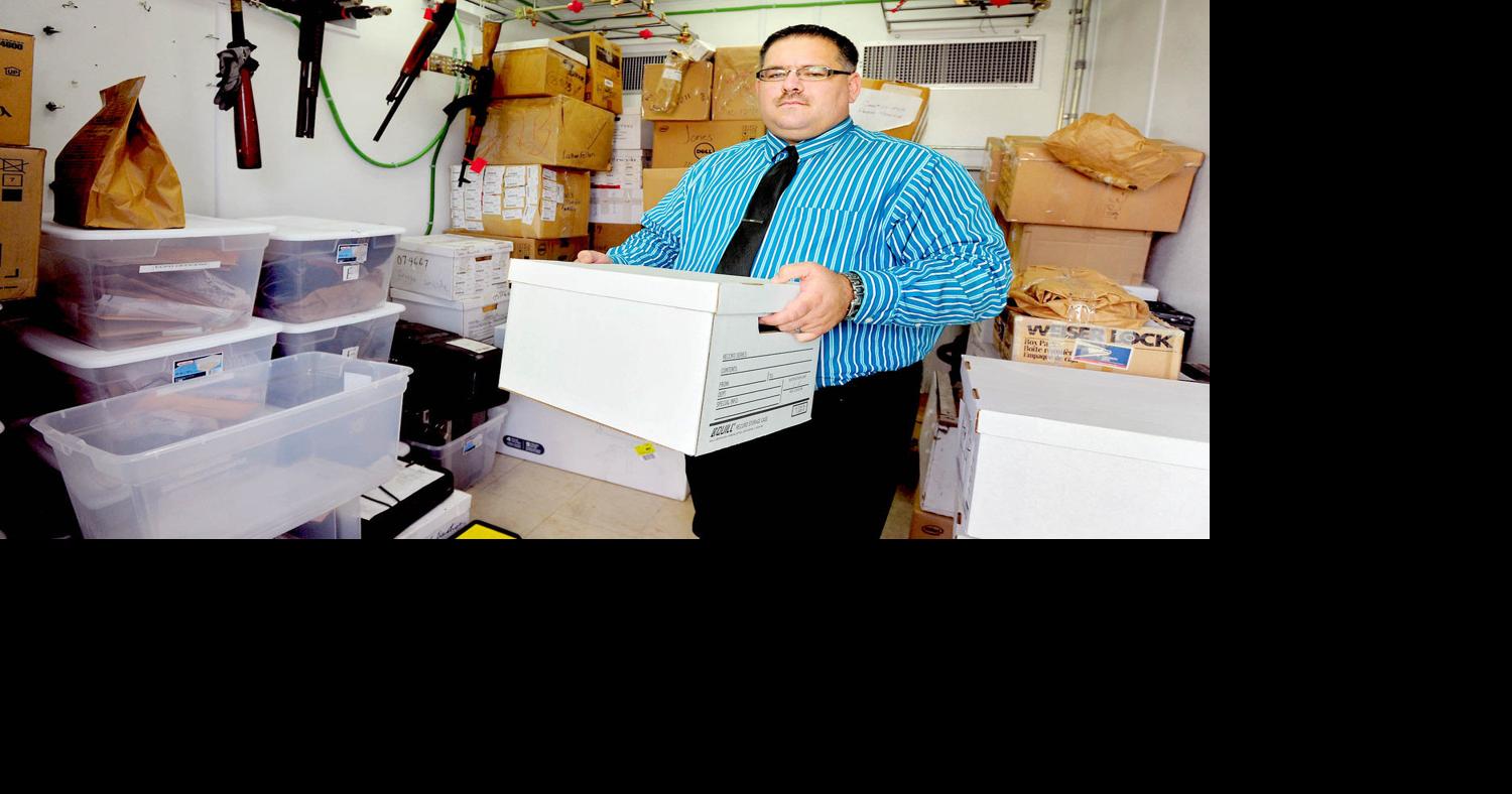Cops crack open cold case boxes: Unsolved homicides date back 30 years ...