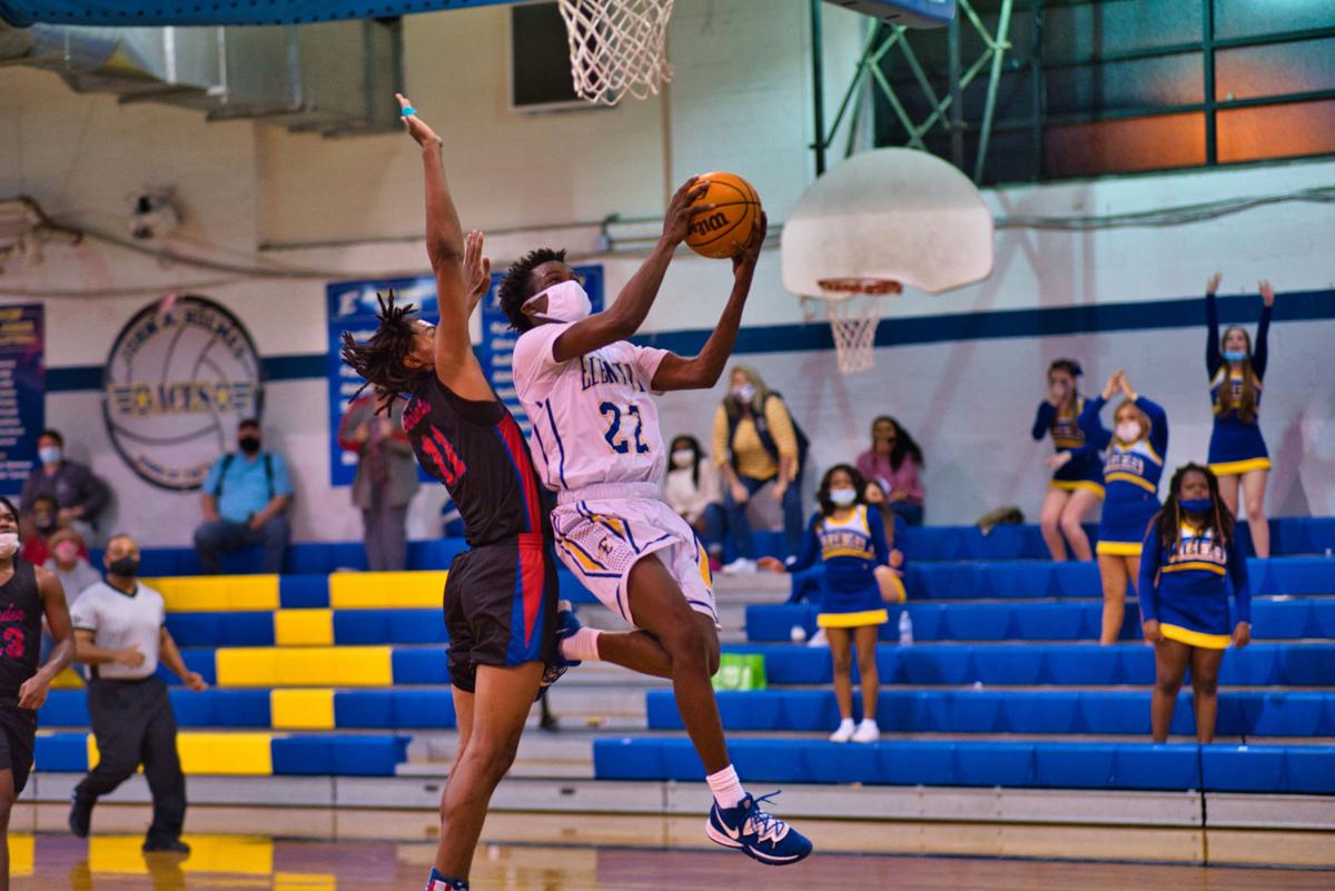 022321_eda_basketball_holmes_white_pender_boys_1