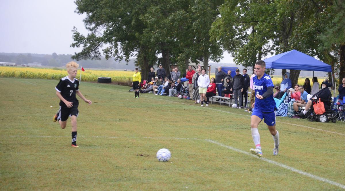 101121_eda_soccer_boys_victory_williams_rockchurch_4
