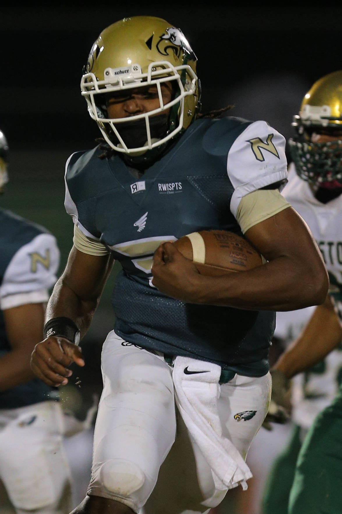 041621_eda_football_northeastern_proctor_kinston_playoffs